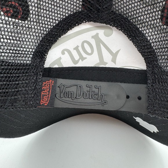 NWT Von Dutch Red Roses Flowers Trucker Hat Snapback Cap Mesh Y2K Style Mesh - Picture 8 of 8